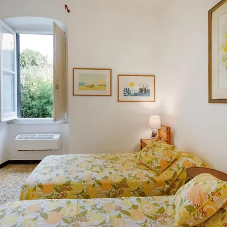 بيت للعطل In With House Sea View كامولّي